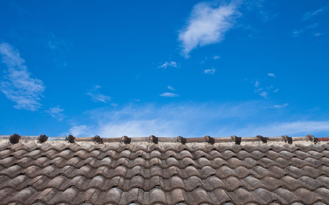 How to Handle Roof Leaks During the Summer
