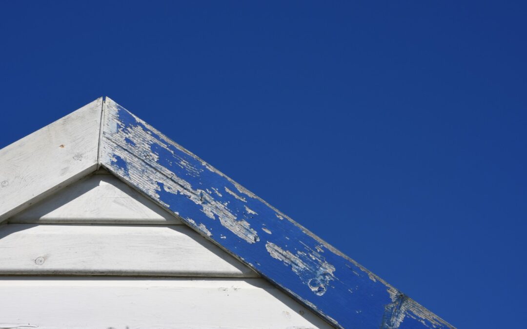 Signs Your Roof Needs Repairs Before Winter Hits